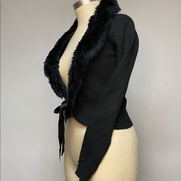 One Step Up Elegant Black Sweater - Picture 2 of 7